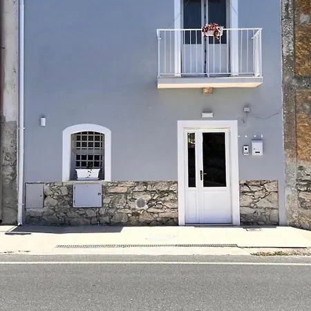 L'affaccio منزل للإقامة أمانتيا